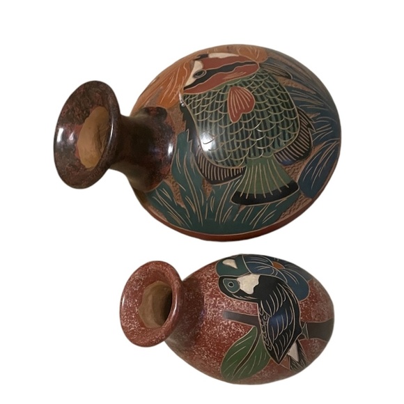 Pair Hand Sculpted Pottery Fish And Bird Vase Hand Tooled - Picture 3 of 15